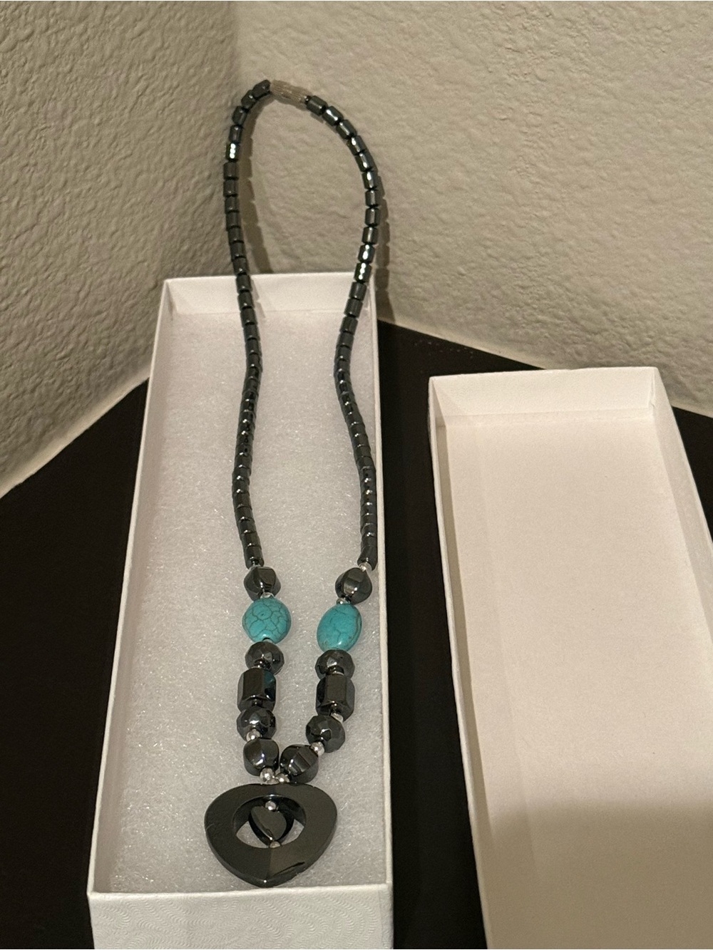 Brand New Turquoise & Hematite Heart Pendant Necklace - Women's Jewelry